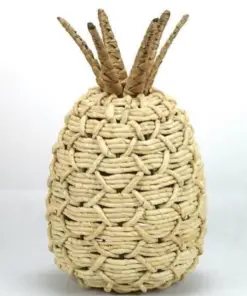 Lauco, decoratieve ananas. Materiaal rotan.